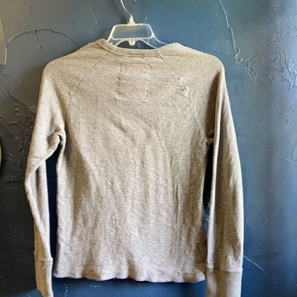 šāAmericanāEagleĀ š¦
āLongāsleeveāshirt - Picture 6 of 6